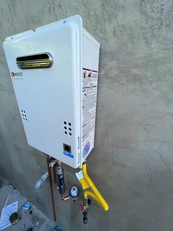 Tankless water heater installation for Alafaya Woods homes